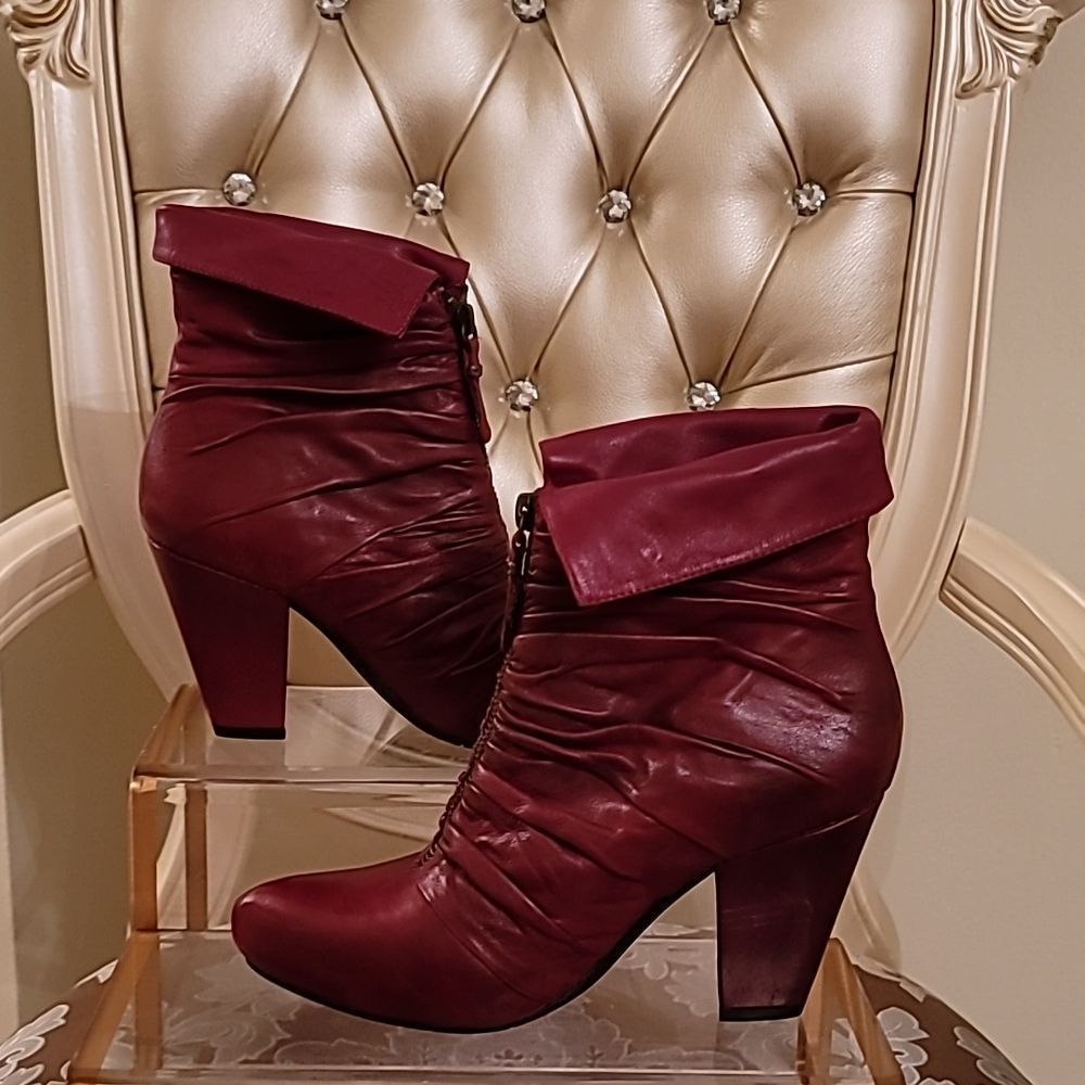 Earthies Montera Deep Red Zip Ruched Booties